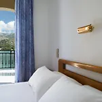 ホテル Aggelos Kefalonia アルゴストリオン