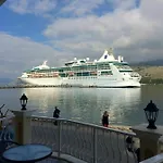 ホテル Aggelos Kefalonia